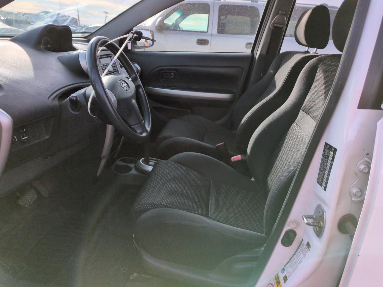 2005 Scion xA - Image 7