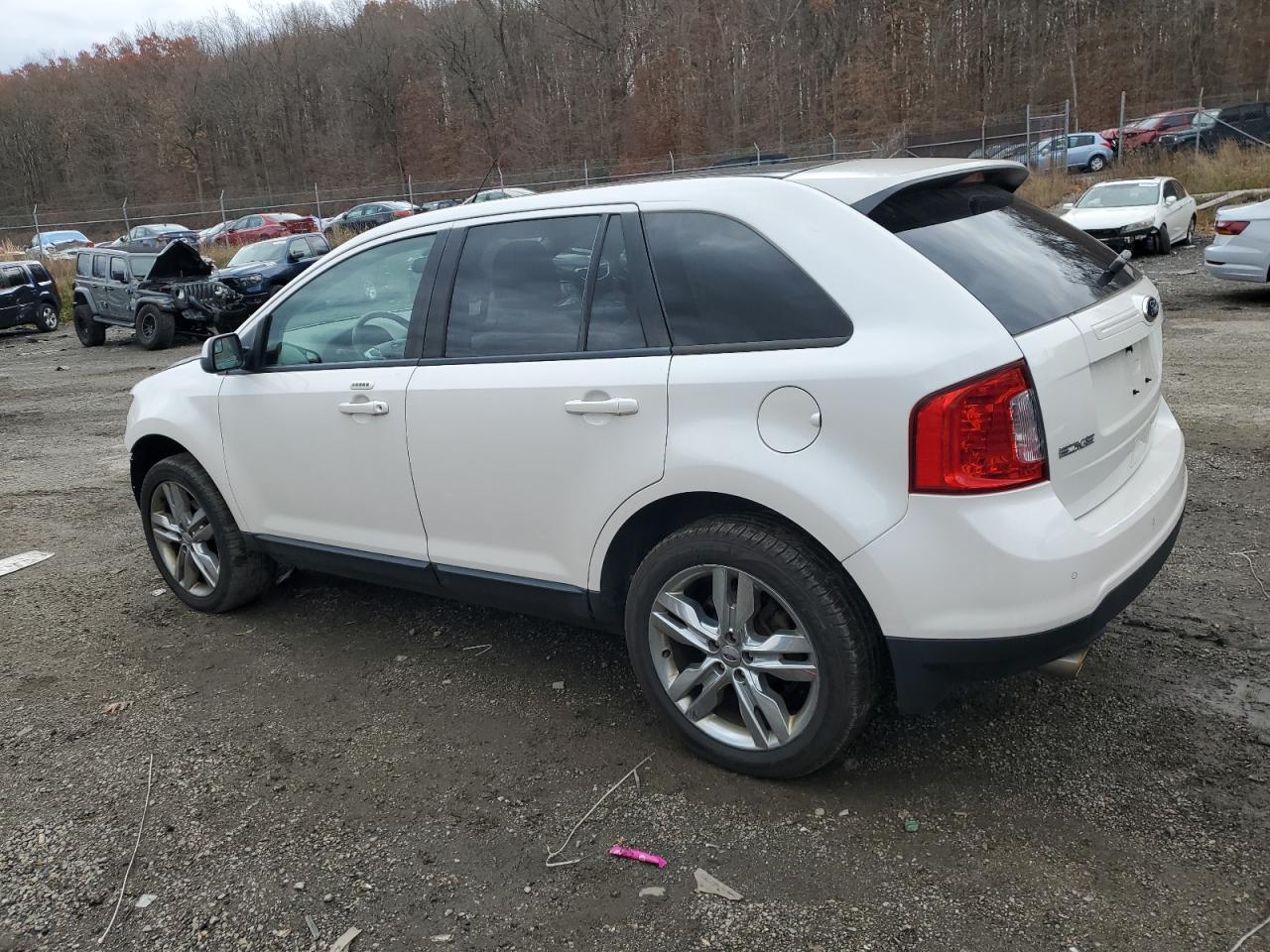 2014 Ford Edge - Image 2