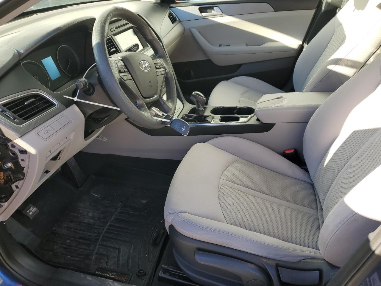 2016 Hyundai Sonata - Image 7