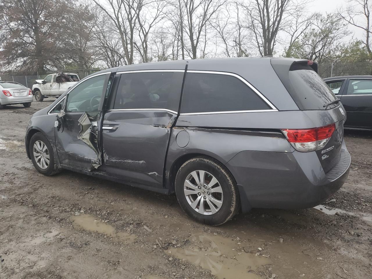 2016 Honda Odyssey - Image 2