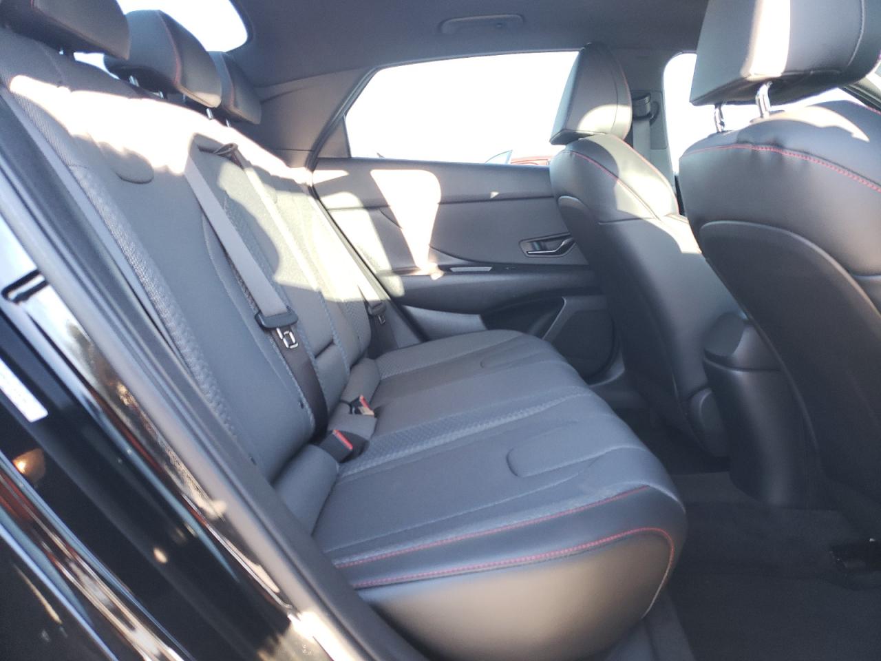 2023 Hyundai Elantra - Image 10