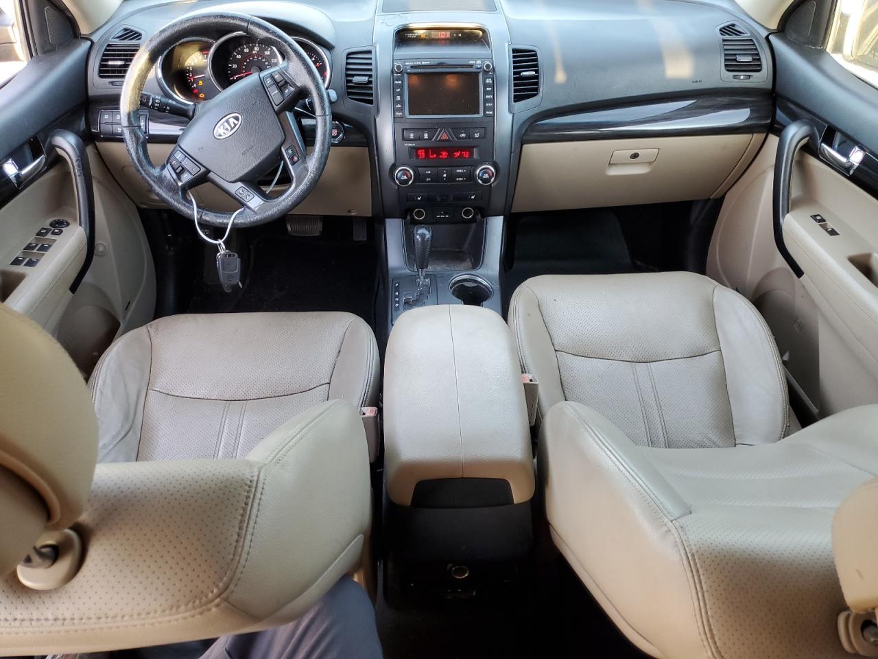 2011 Kia Sorento - Image 8