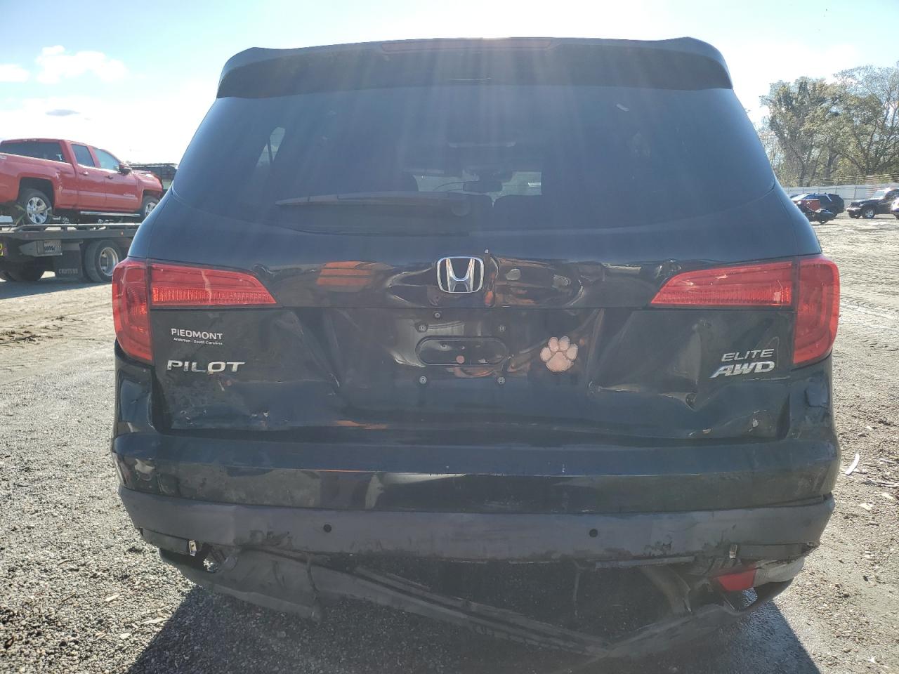 2017 Honda Pilot - Image 6