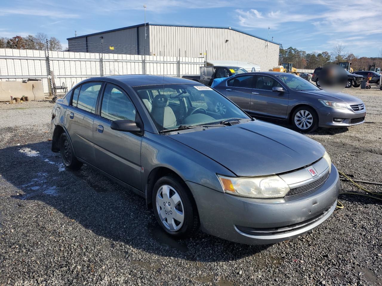 2004 Saturn ION - Image 4