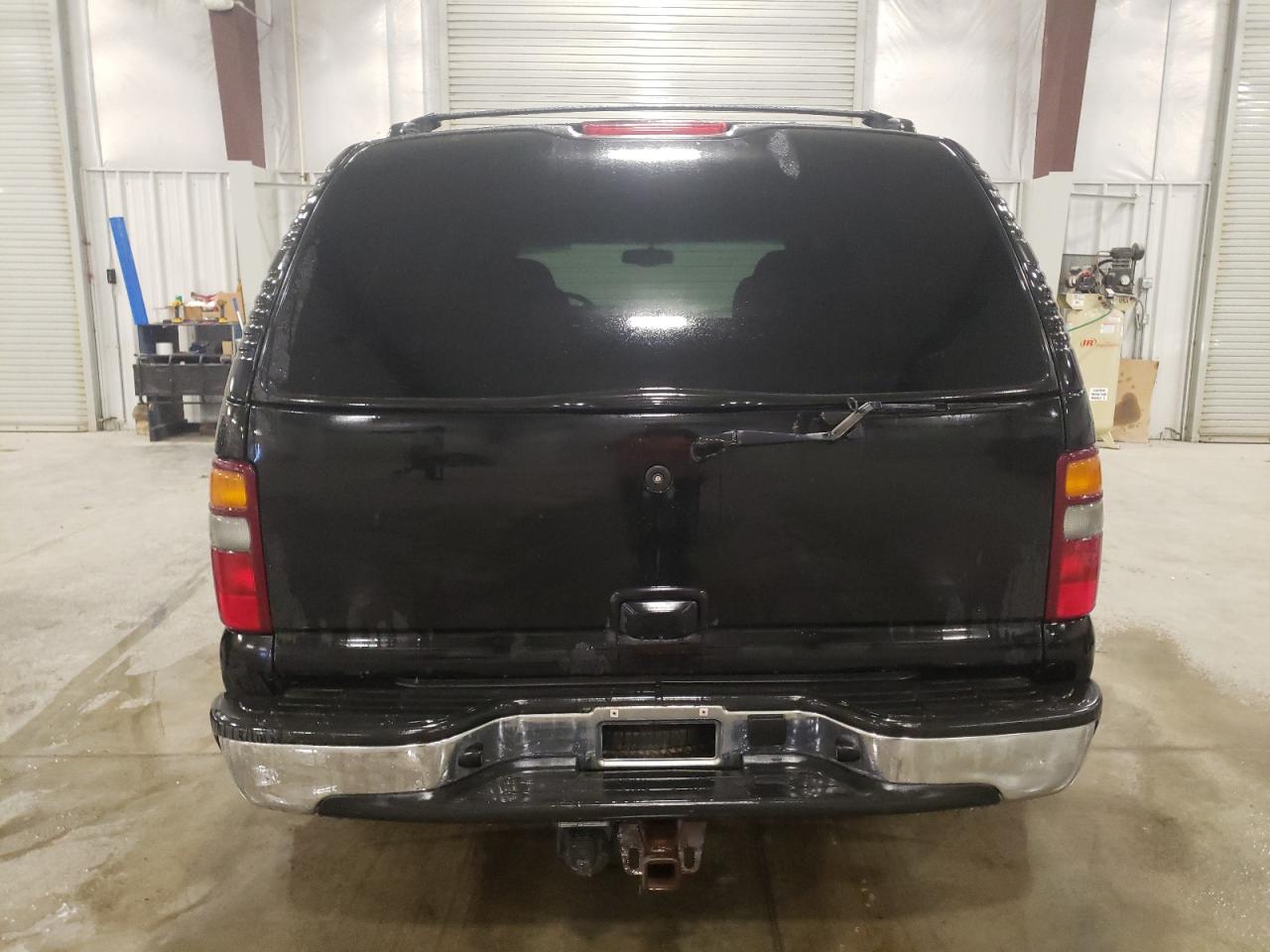 2002 GMC Yukon - Image 6