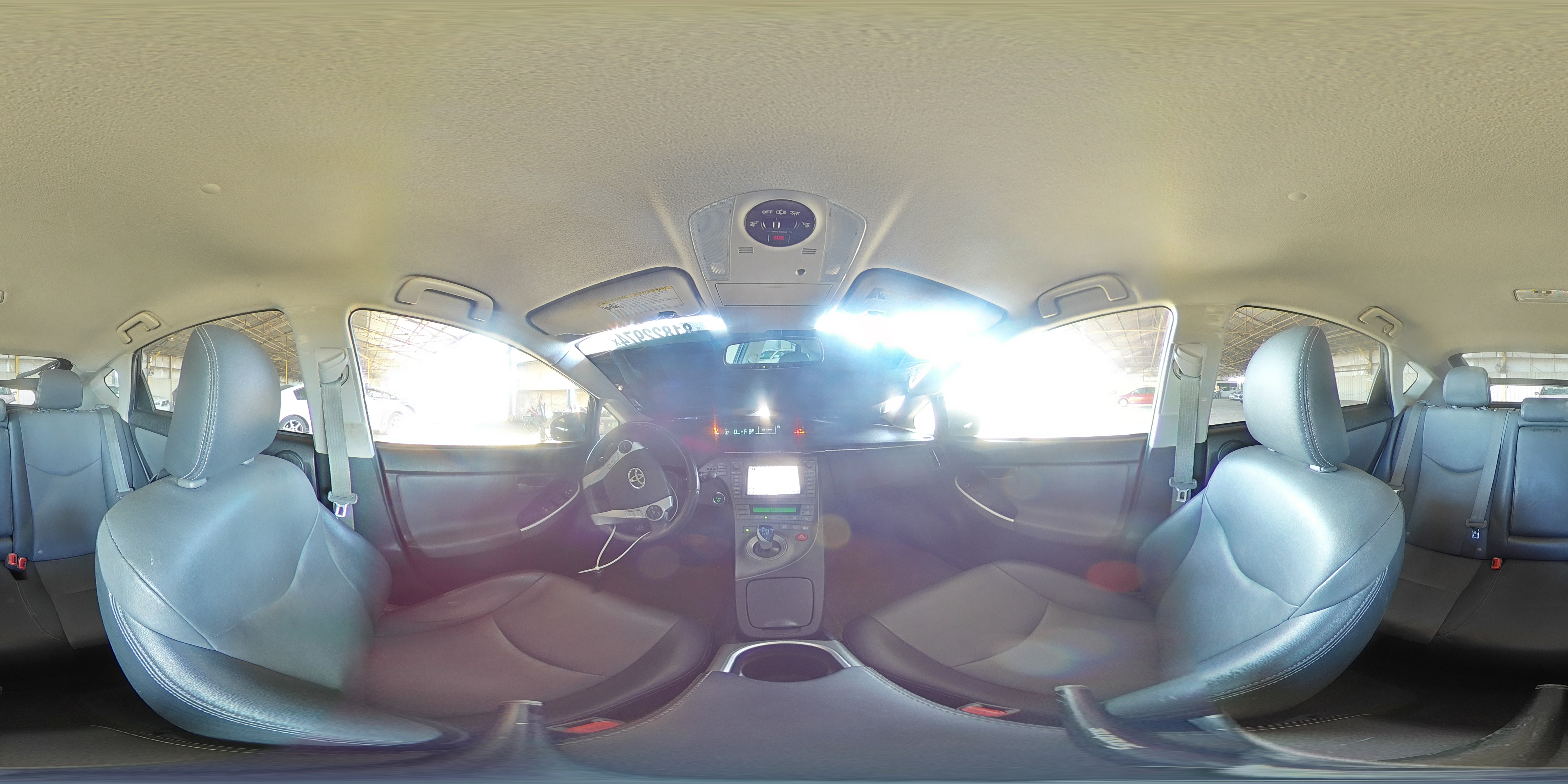 2014 Toyota Prius - Image 13