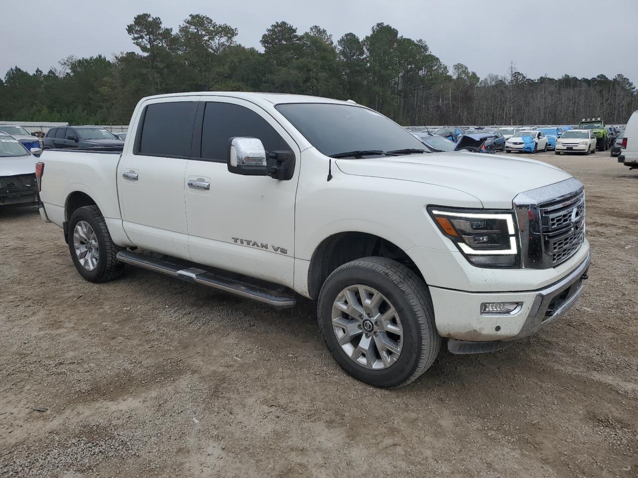 2020 Nissan Titan - Image 4