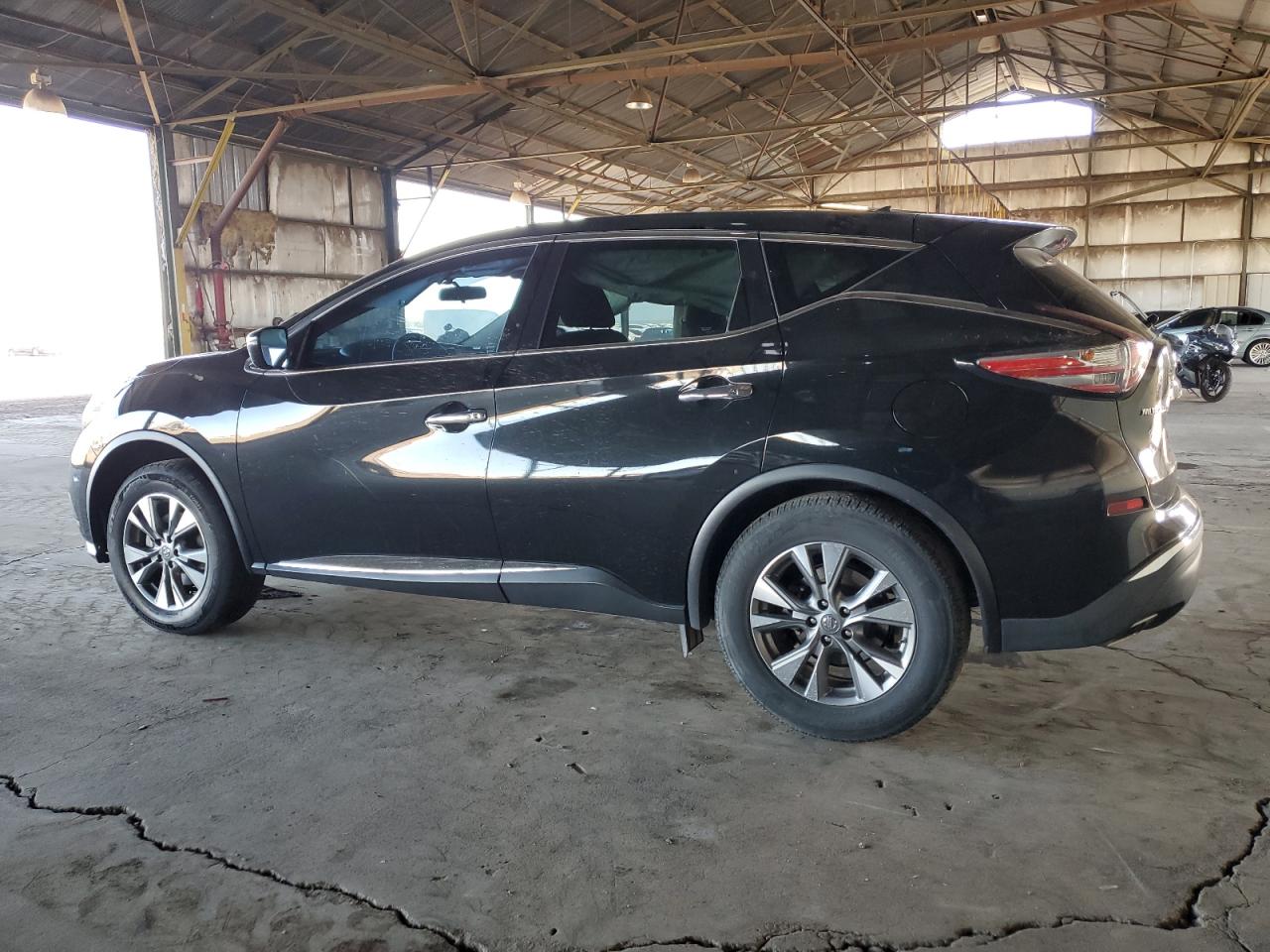 2015 Nissan Murano - Image 2