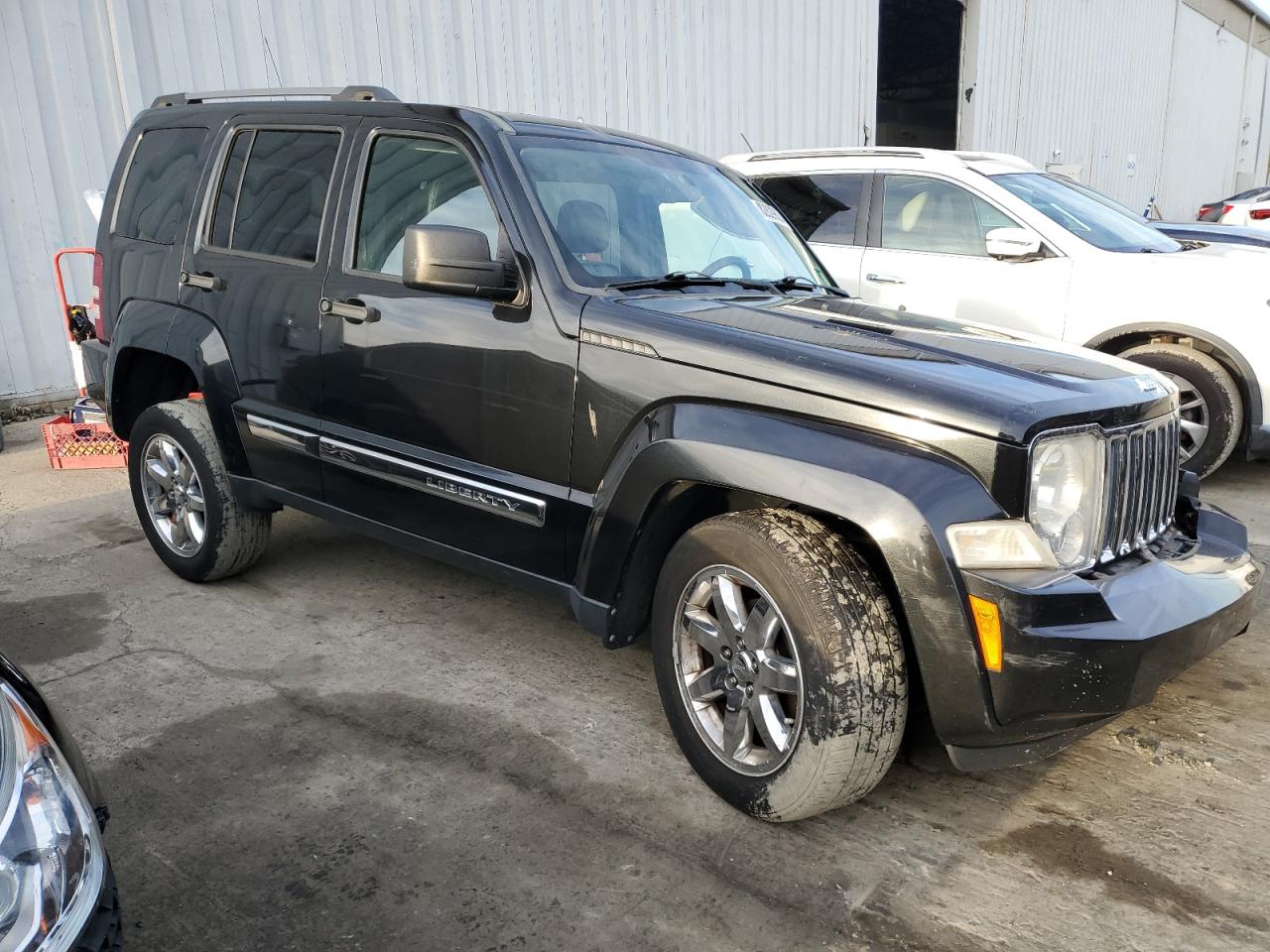2010 Jeep Liberty (North America) - Image 4