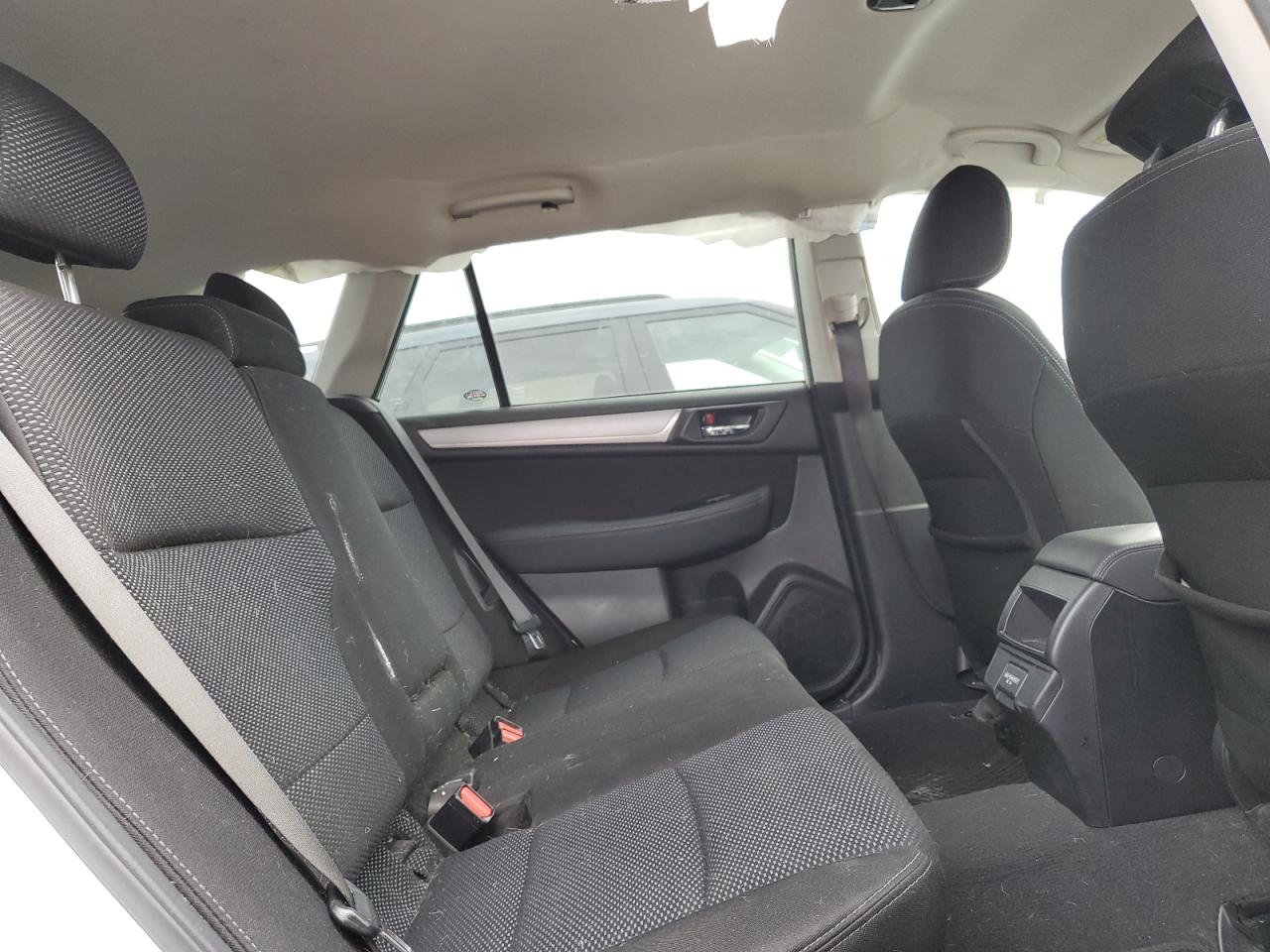 2018 Subaru Outback - Image 11