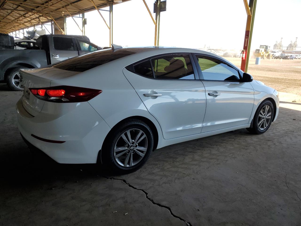 VIN 5NPD84LF7HH180092 2017 HYUNDAI ELANTRA no.3