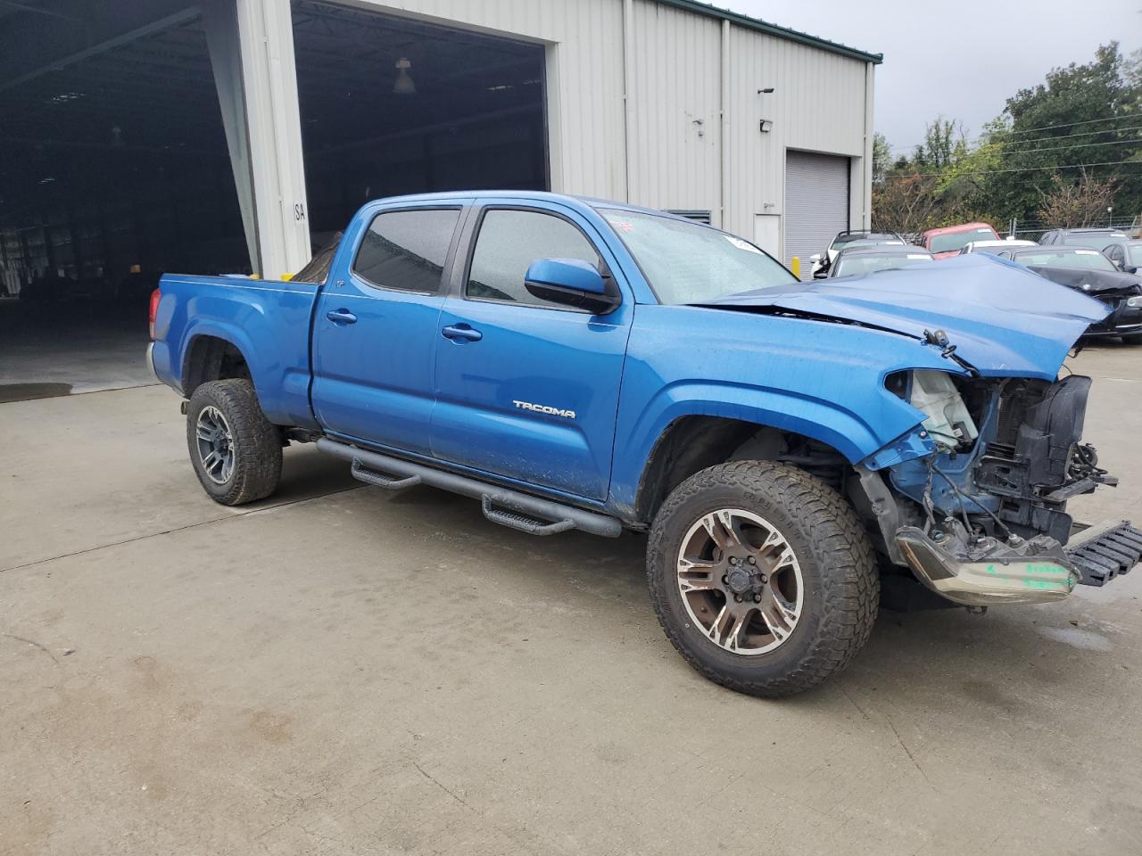 VIN 5TFDZ5BN7GX003895 2016 TOYOTA TACOMA no.4