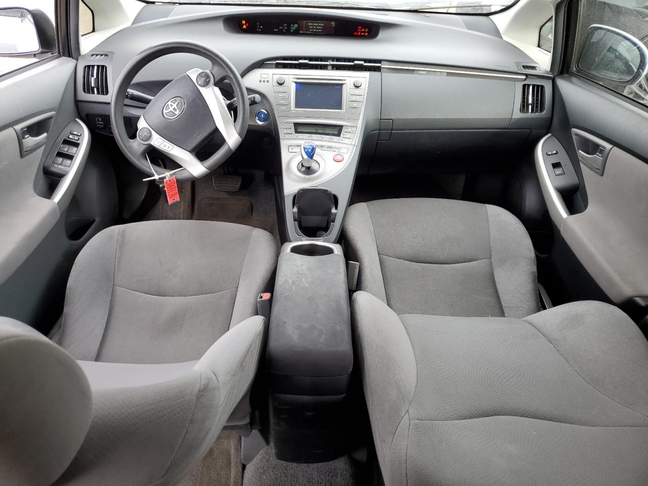 2014 Toyota Prius - Image 8