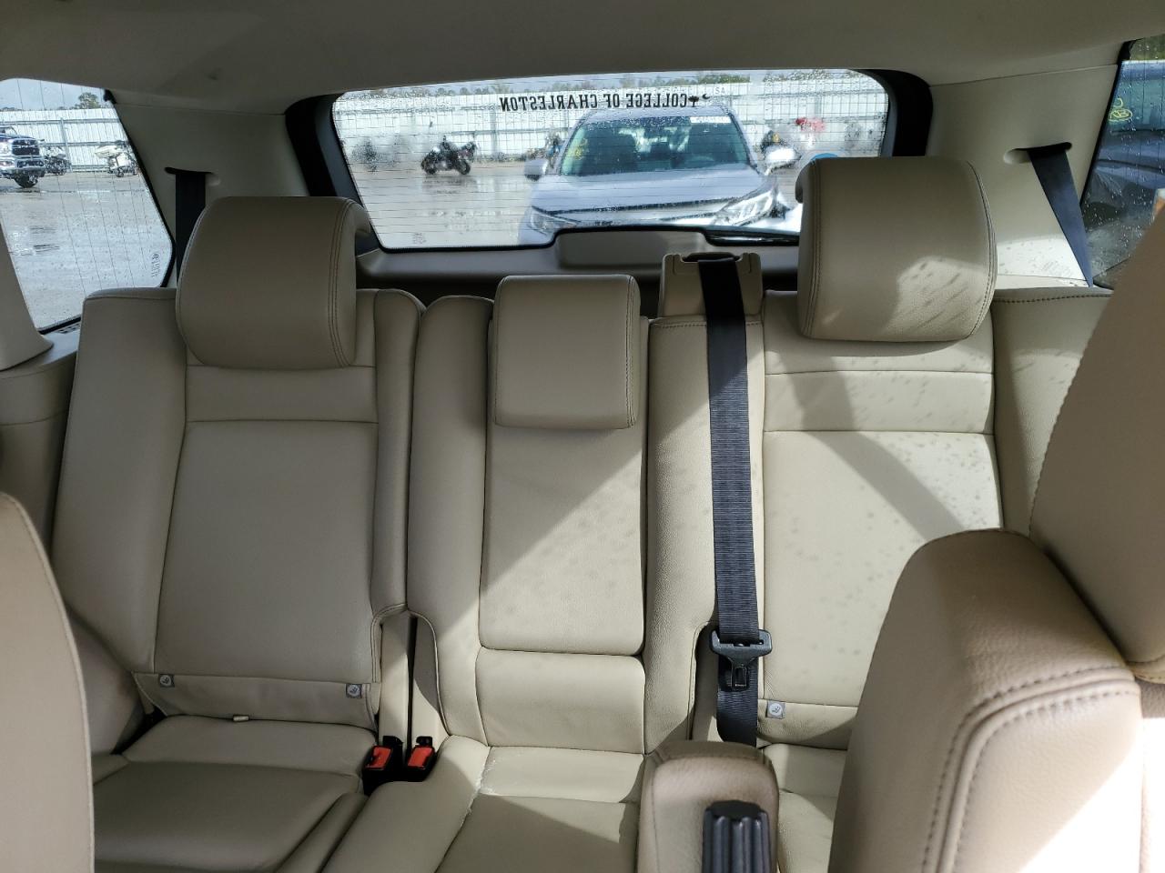 2012 Land Rover Range Rover - Image 10