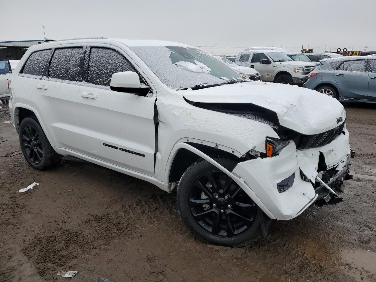 2020 Jeep Grand Cherokee - Image 4