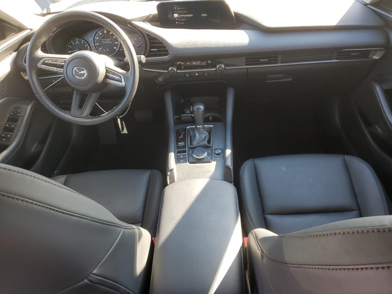 2022 Mazda 3 - Image 8