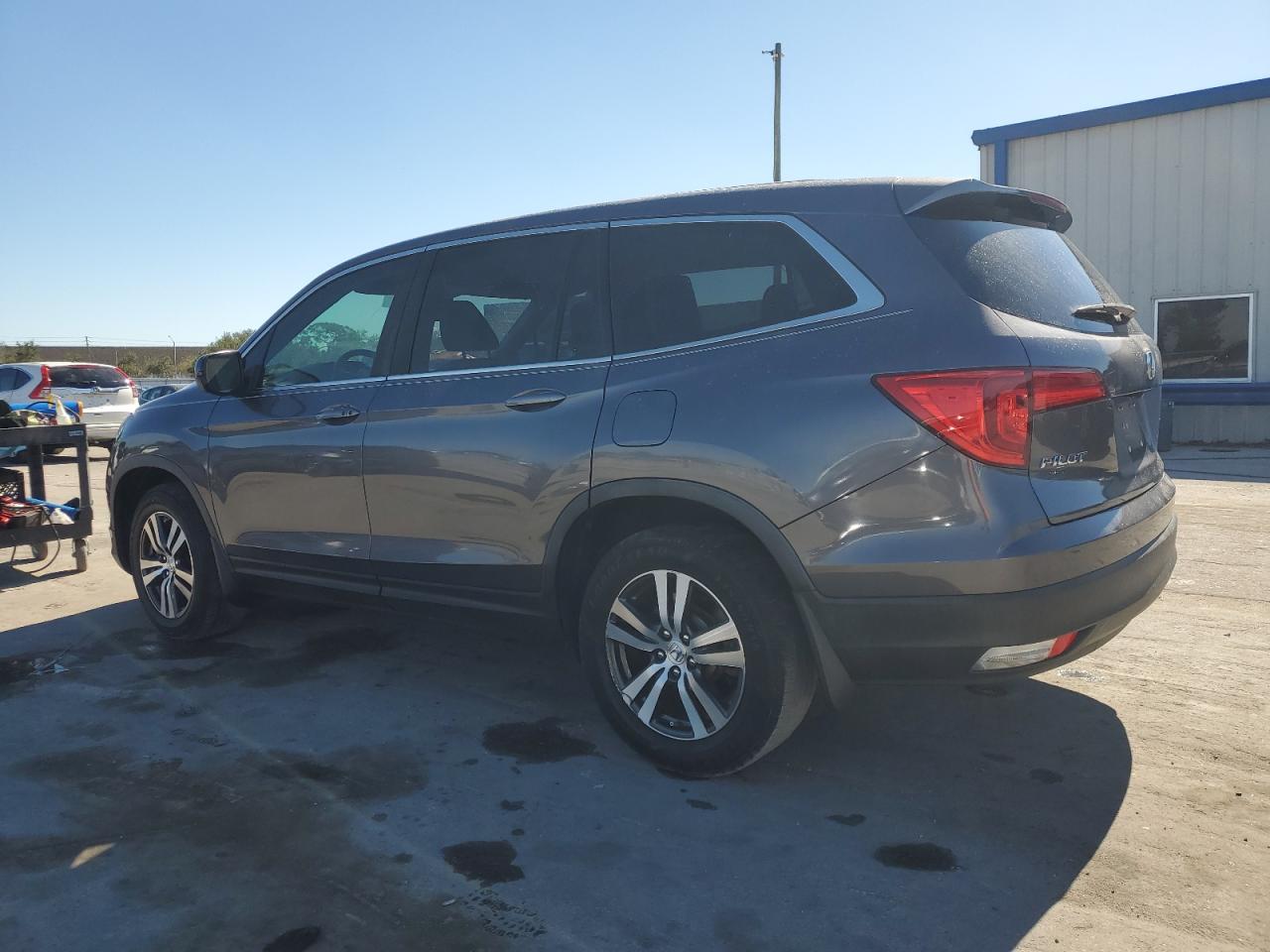 2018 Honda Pilot - Image 2