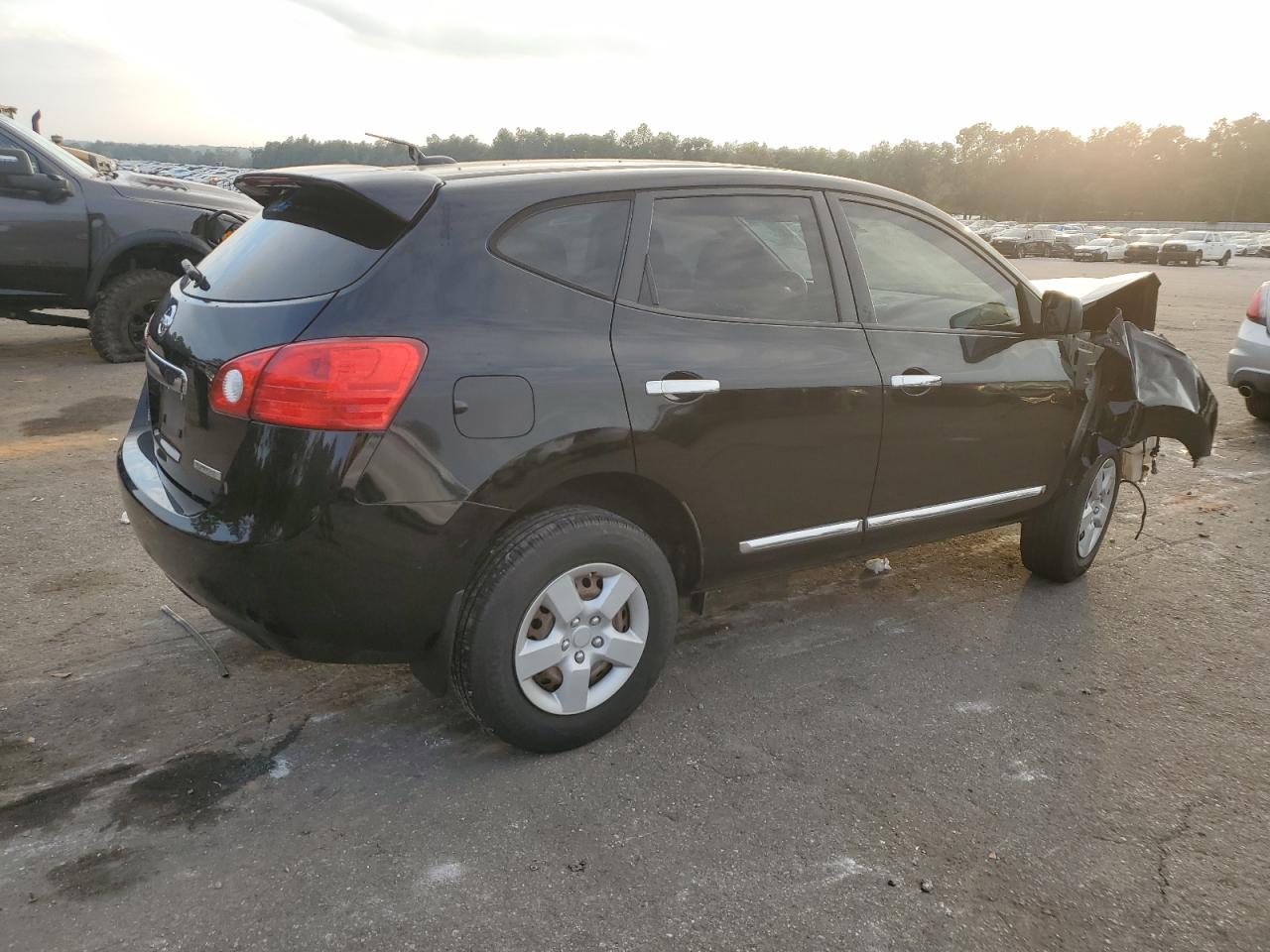 2012 Nissan Rogue - Image 3
