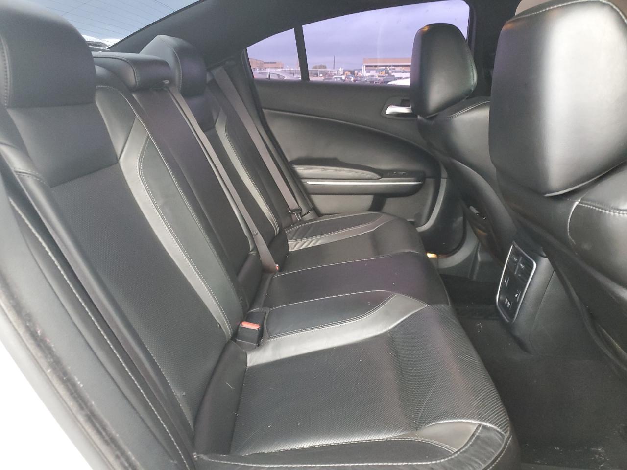 2019 Dodge Charger - Image 10