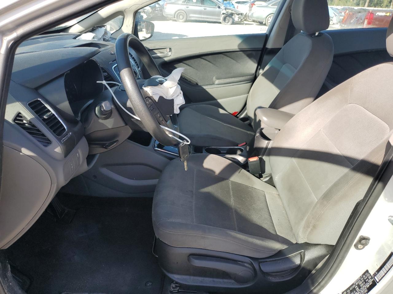 2018 Kia Forte - Image 7