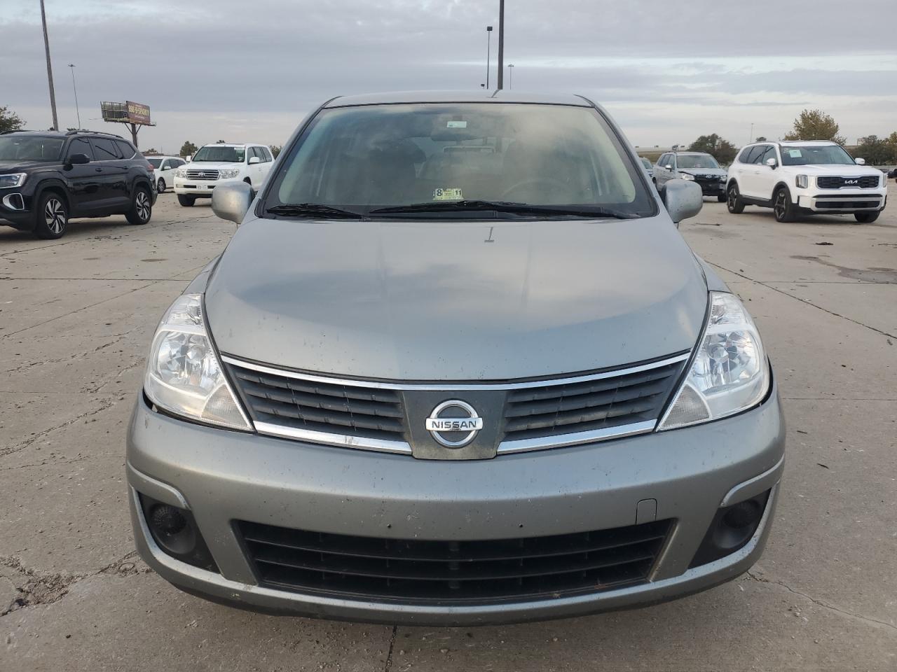 2009 Nissan Versa - Image 5