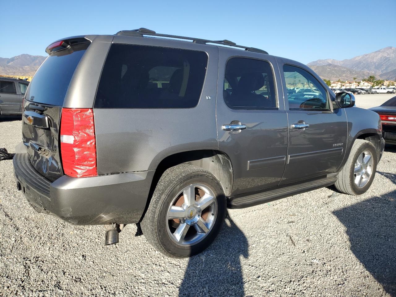 2012 Chevrolet Tahoe - Image 3