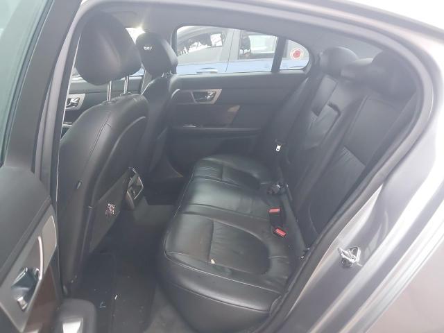 2010 JAGUAR XF LUXURY