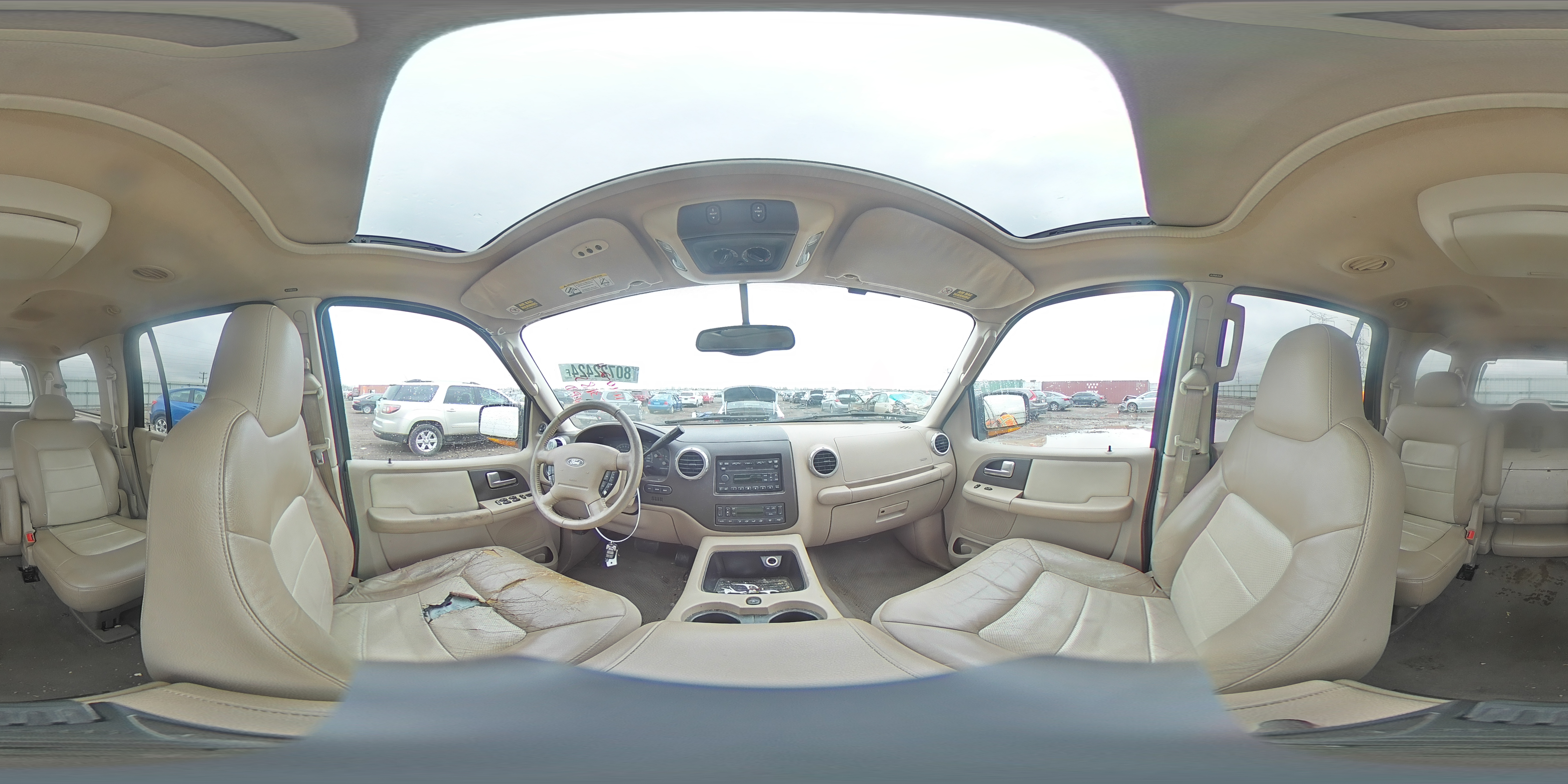 2004 Ford Expedition - Image 14