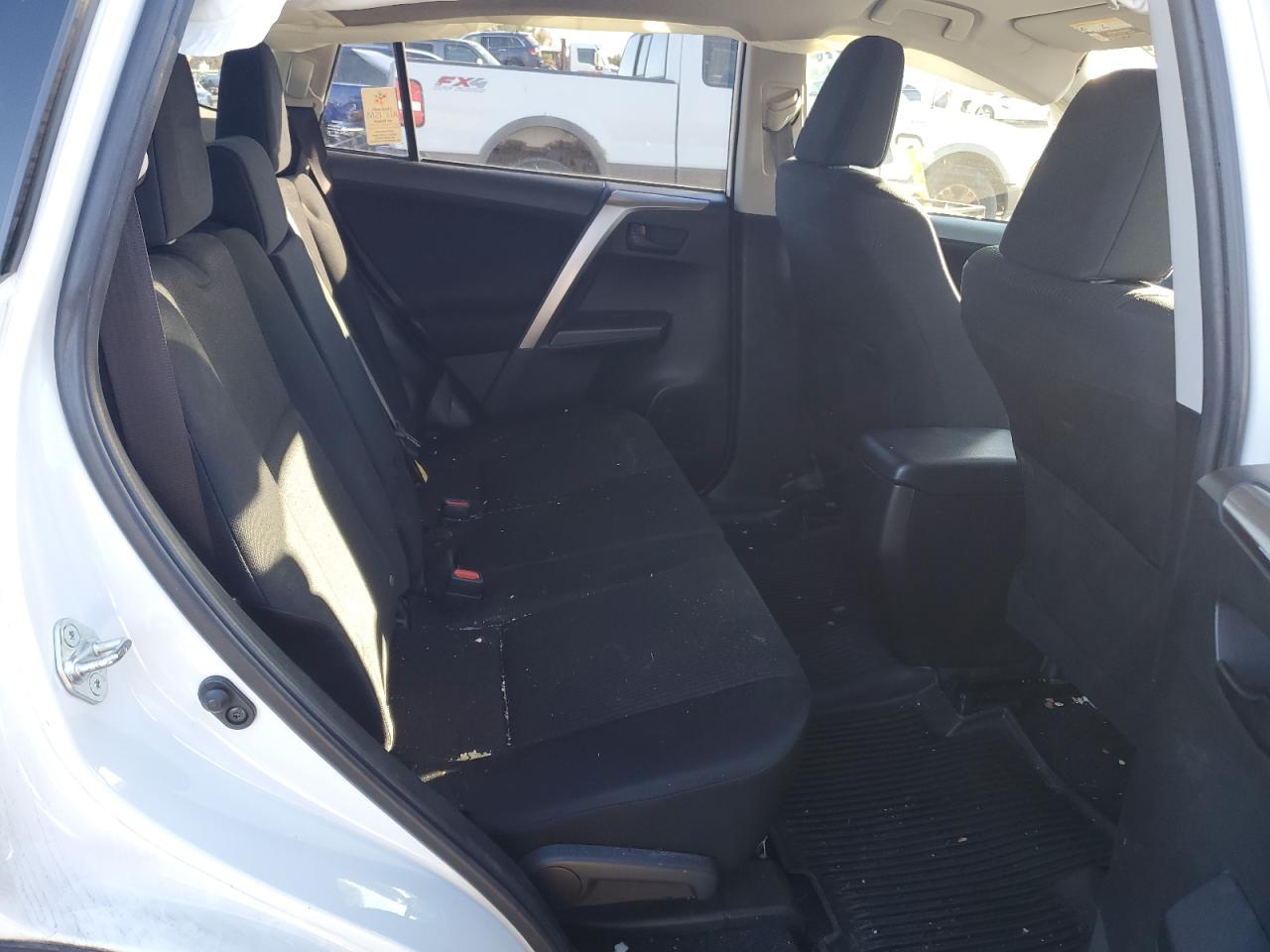 2018 Toyota RAV 4 - Image 11