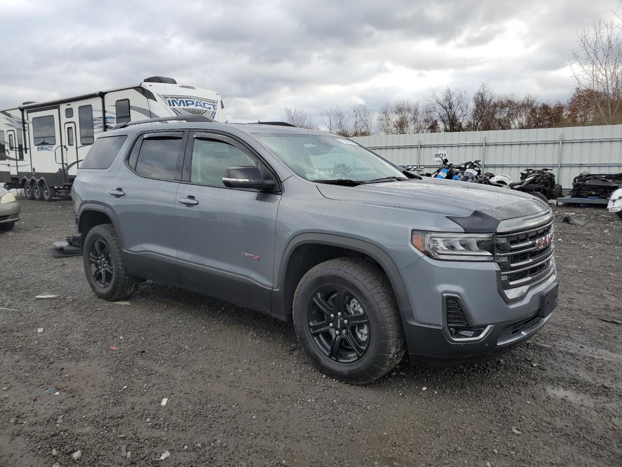 2022 GMC Acadia - Image 4