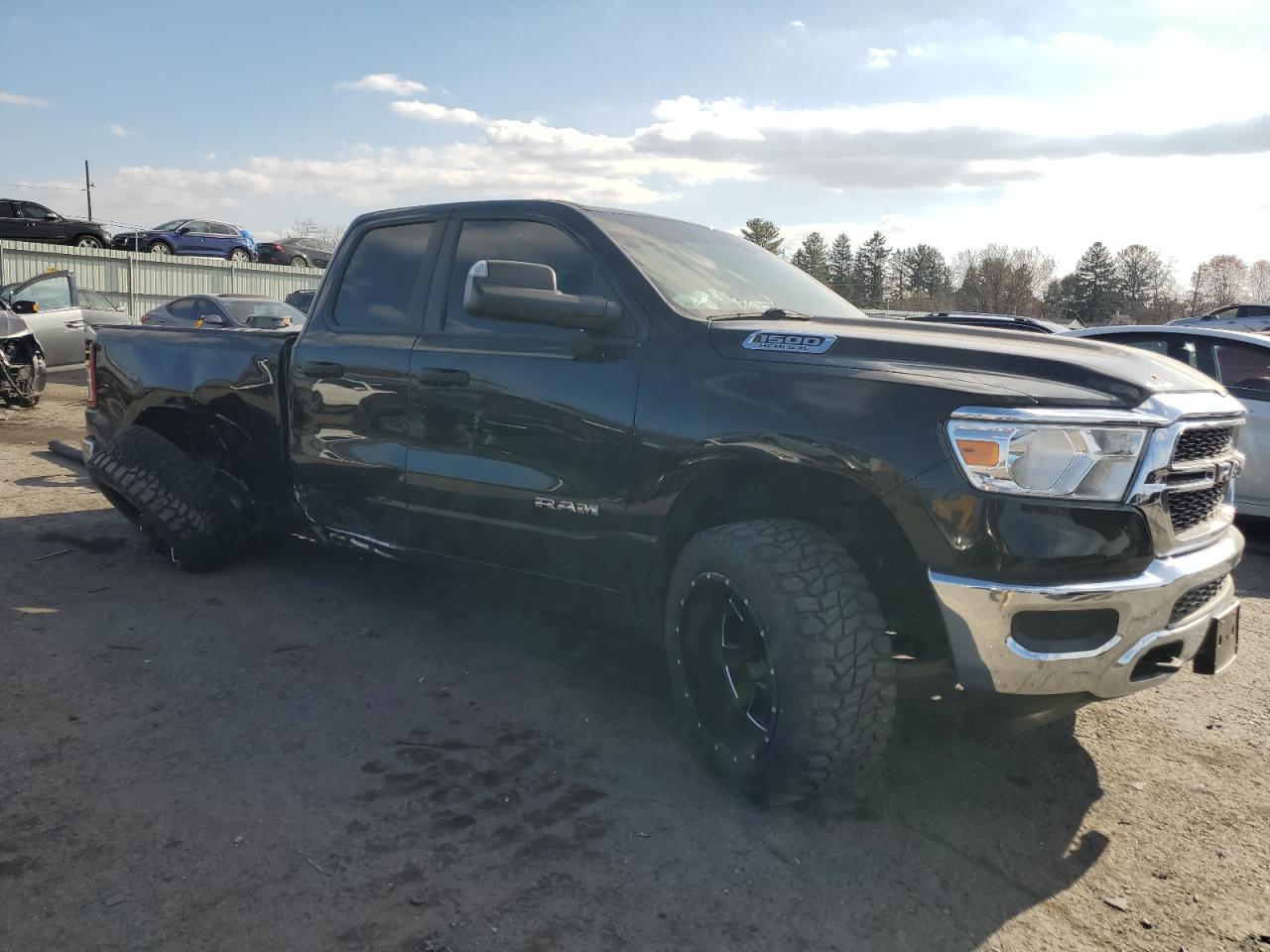 2019 RAM 1500 - Image 4