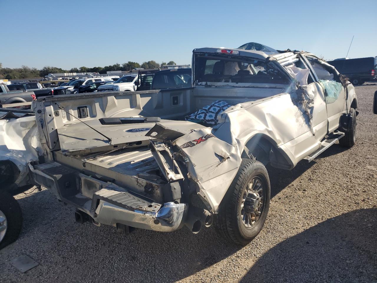 2017 Ford F350 - Image 3