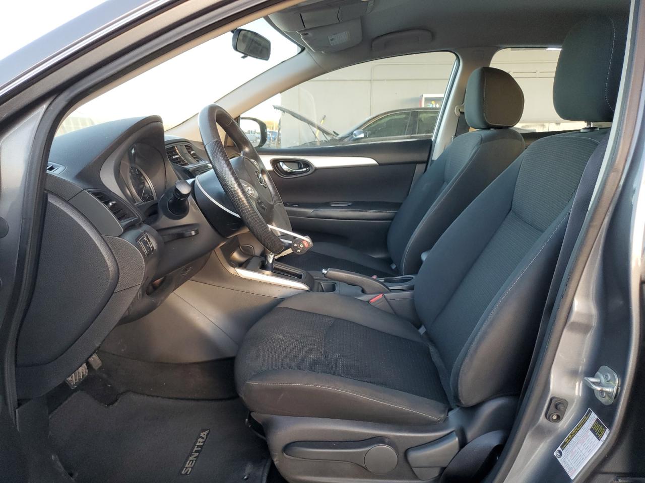 2019 Nissan Sentra - Image 7