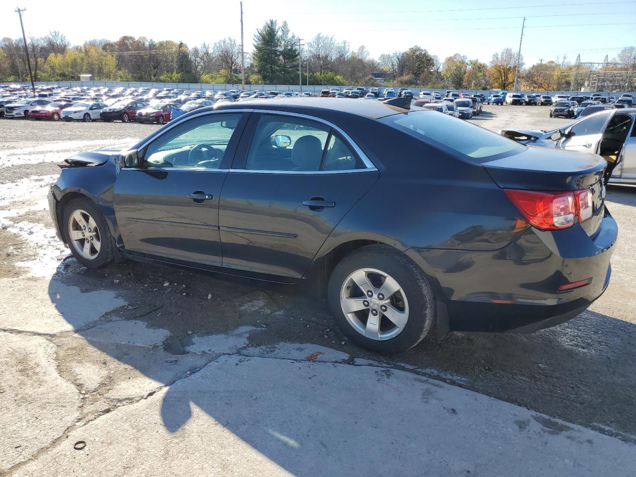 VIN 1G11B5SL8FF227096 2015 CHEVROLET MALIBU no.2