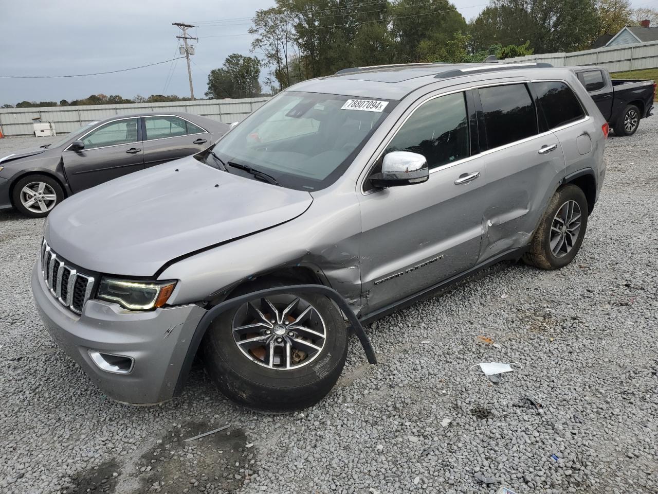 2017 Jeep Grand Cherokee - Image 1