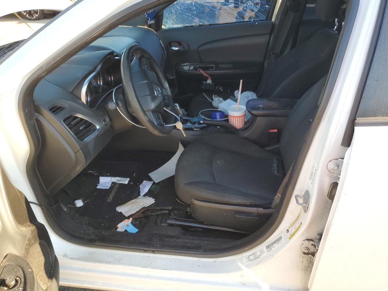 2014 Dodge Avenger - Image 7