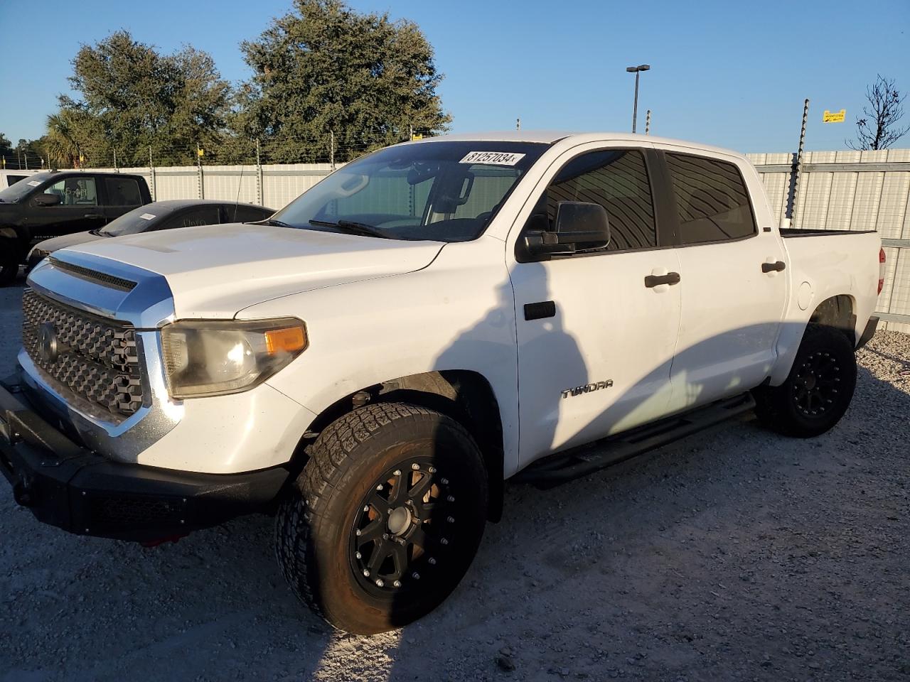 VIN 5TFDW5F14JX731438 2018 TOYOTA TUNDRA no.1