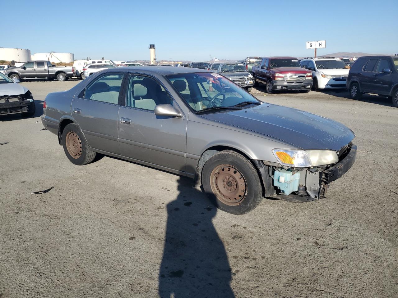 2000 Toyota Camry Ce VIN: JT2BF22K3Y0284679 Lot: 80047864