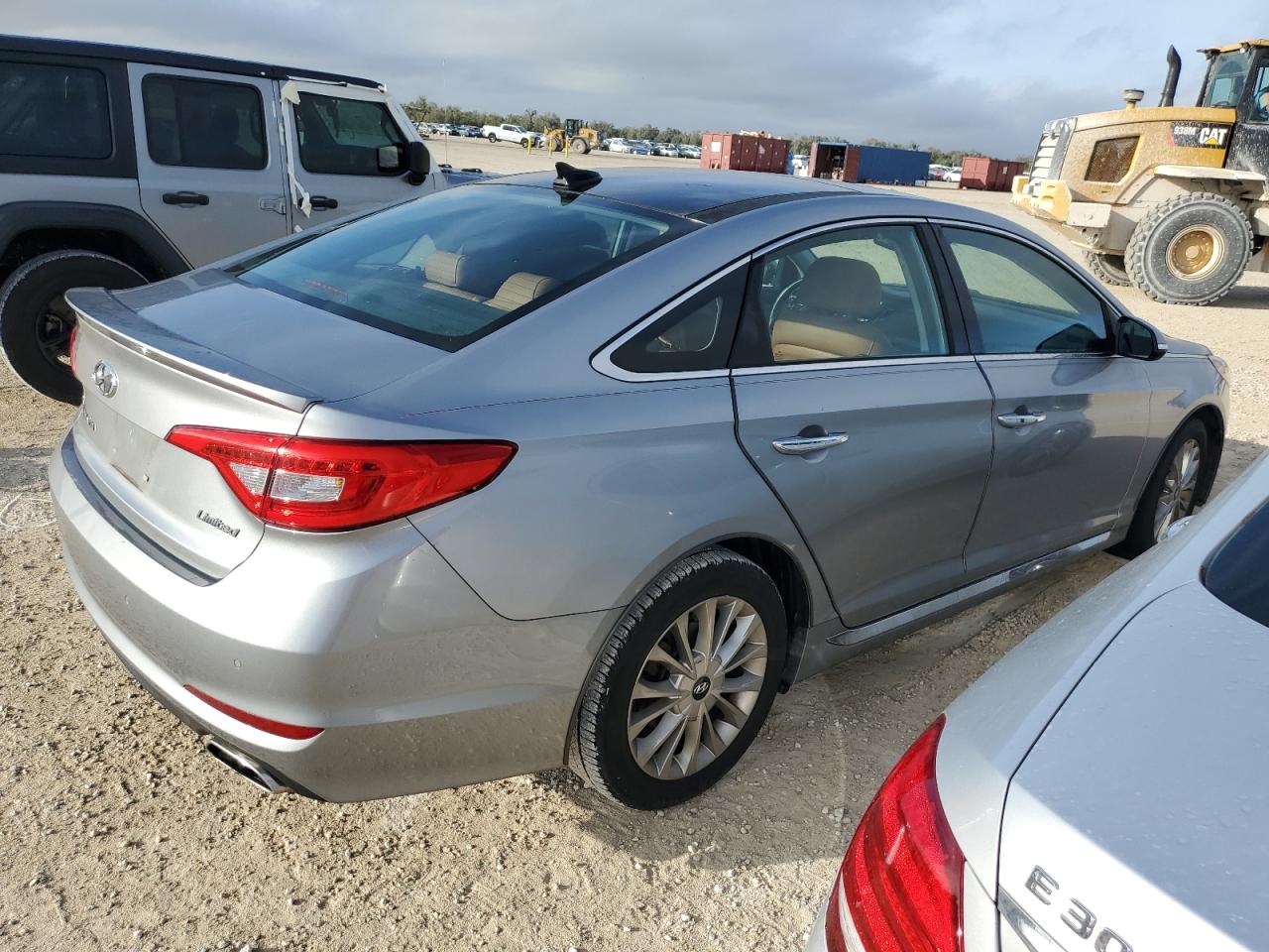 2015 Hyundai Sonata - Image 3