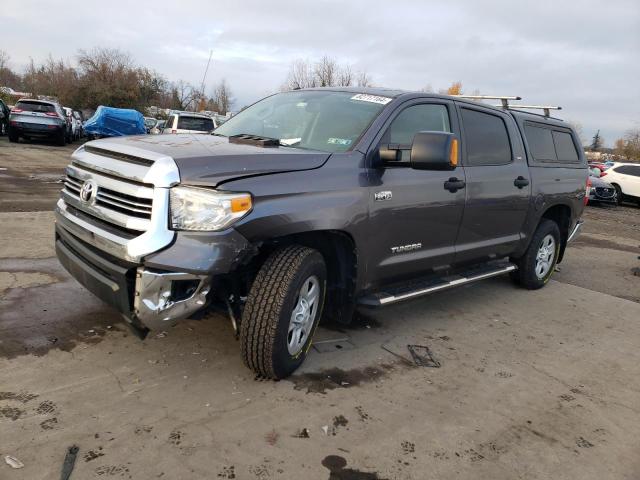 2017 Toyota Tundra Crewmax Sr5 продається в Woodburn, OR - Front End