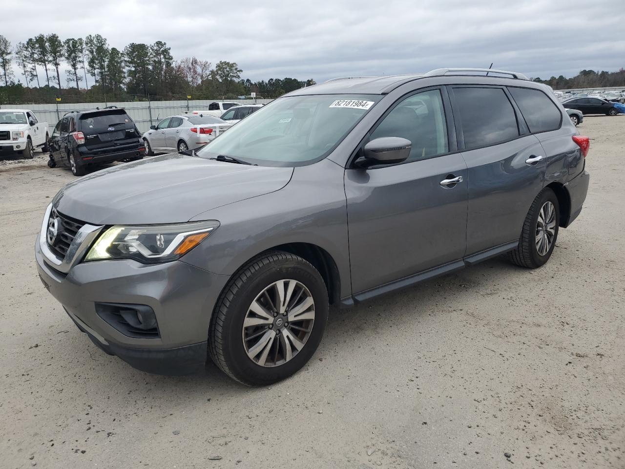 2017 Nissan Pathfinder - Image 1