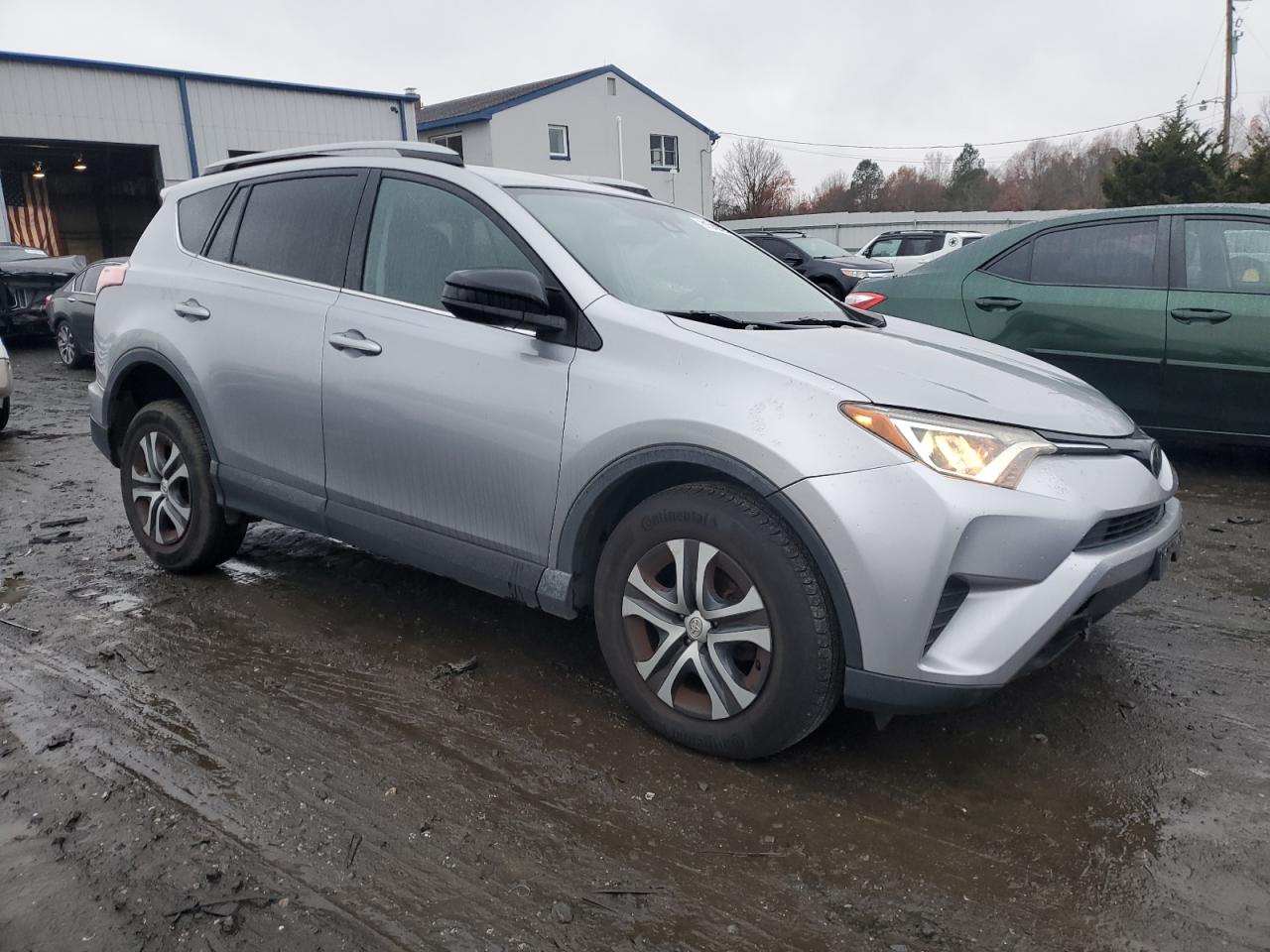 VIN 2T3BFREV0HW636537 2017 TOYOTA RAV4 no.4