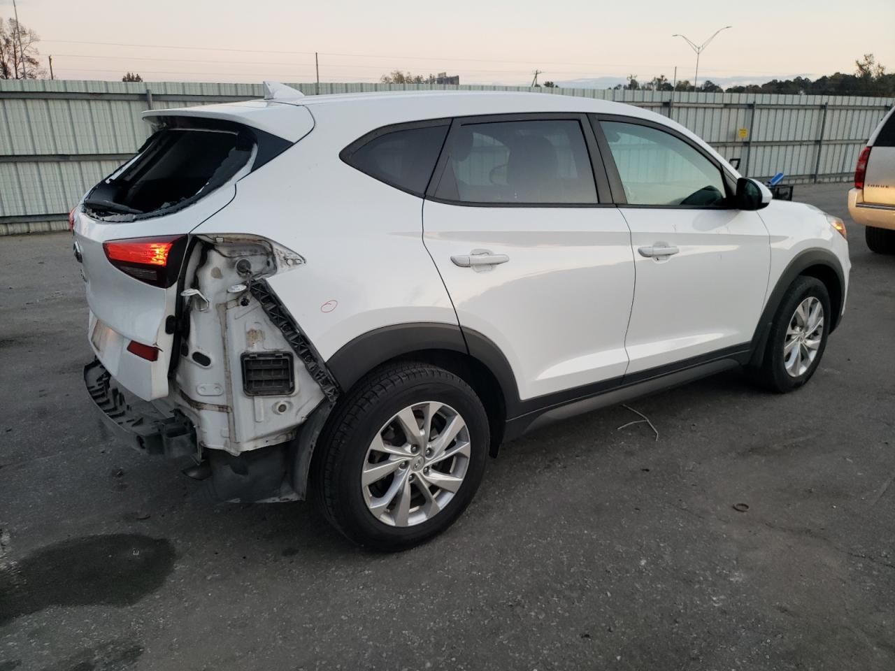 2019 Hyundai Tucson - Image 3