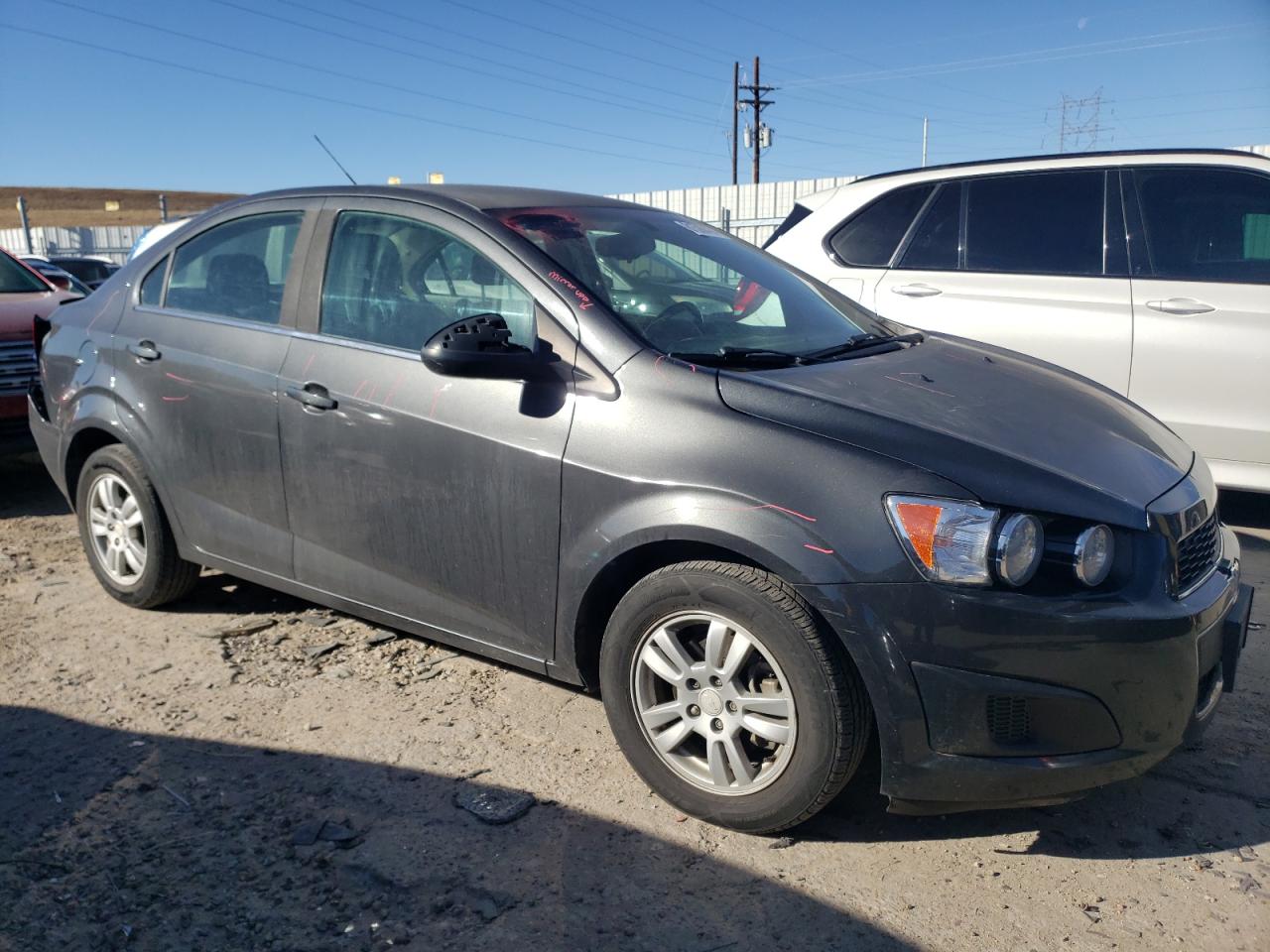 2016 Chevrolet Sonic - Image 4