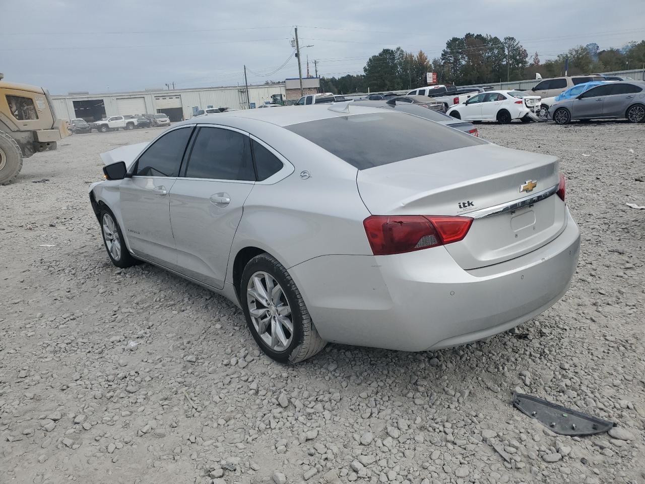 2016 Chevrolet Impala - Image 2