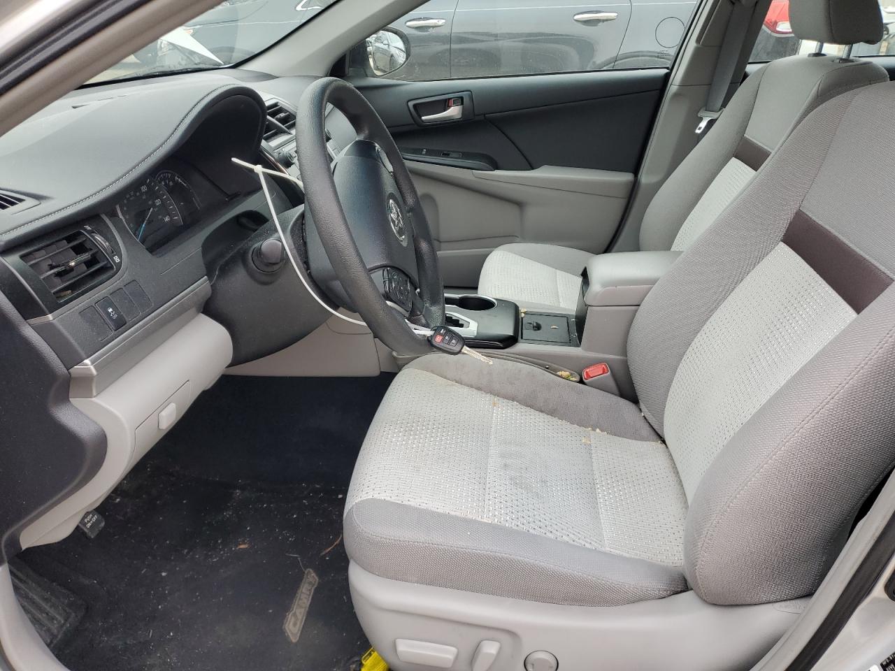 2014 Toyota Camry - Image 7
