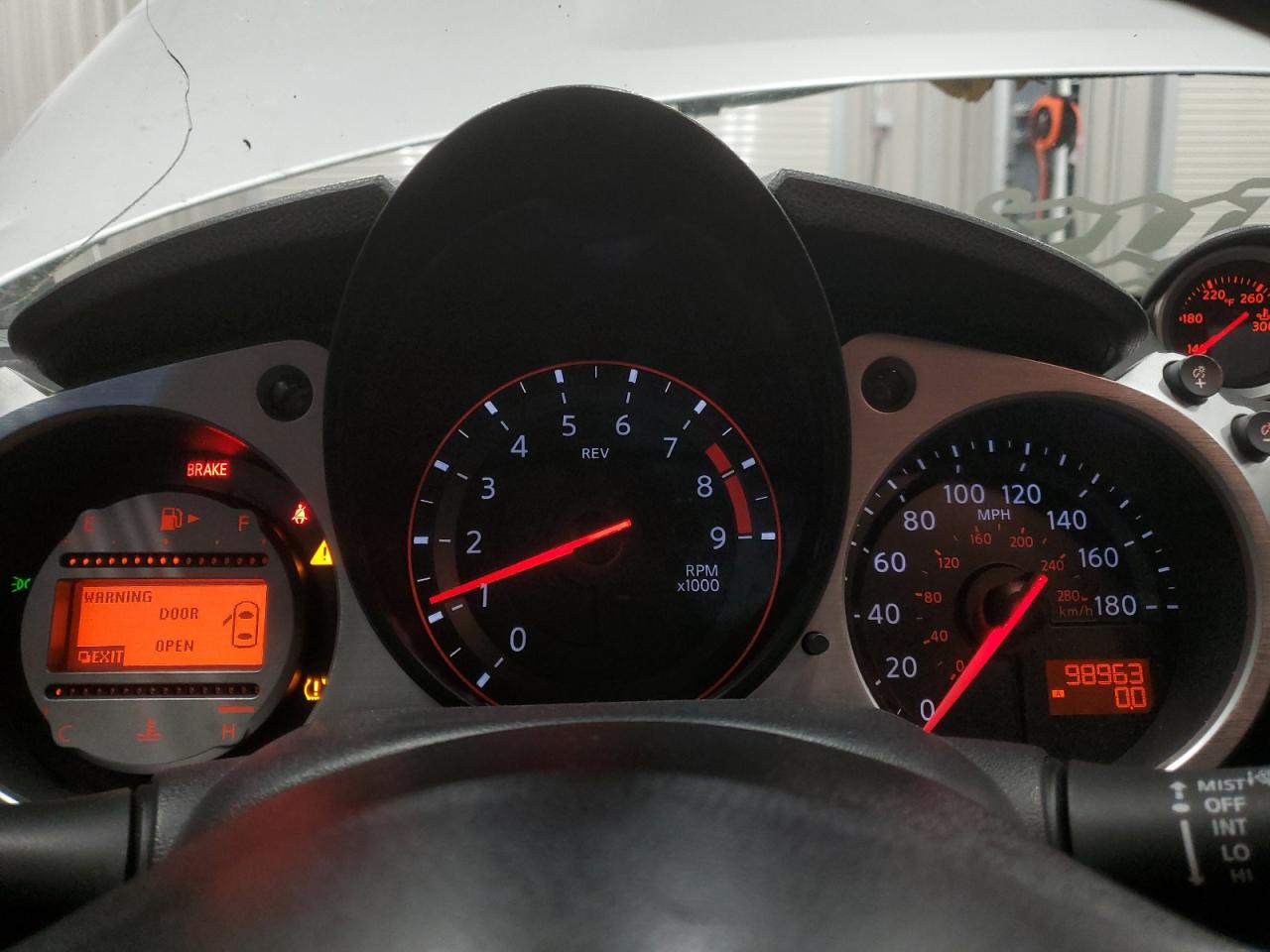 2011 Nissan 370Z - Image 9