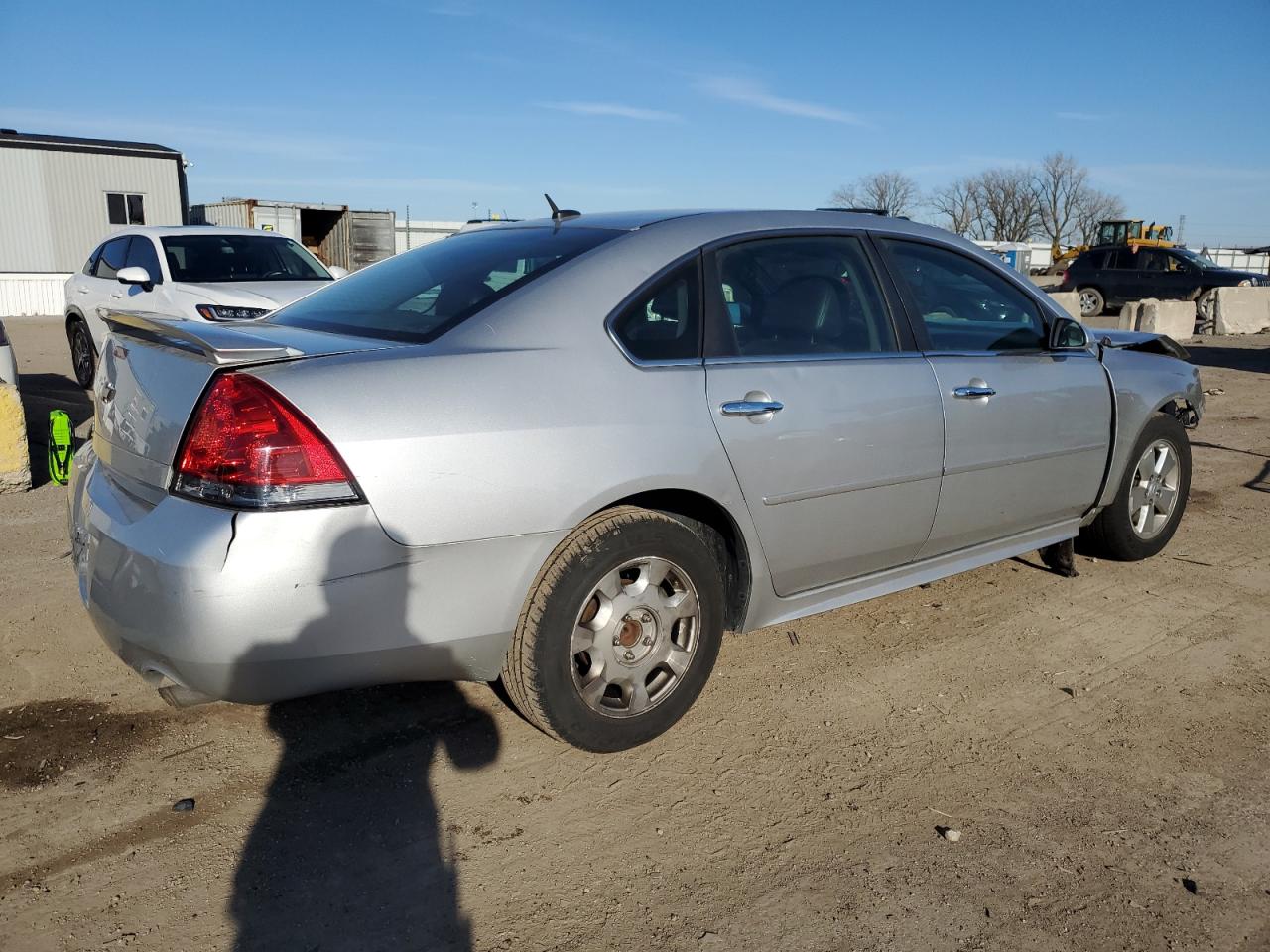 VIN 2G1WC5E38D1263180 2013 CHEVROLET IMPALA no.3