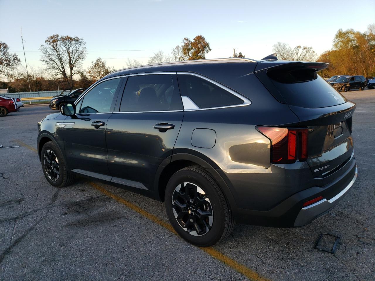 2024 Kia Sorento - Image 2