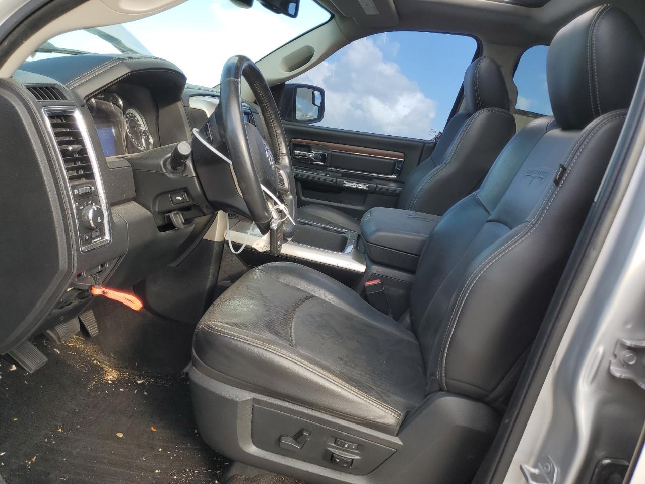 2016 RAM 1500 - Image 7